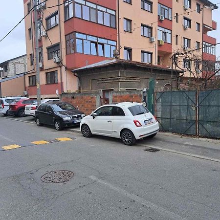 Calea Crangasi Apartment Bukares Bagian luar foto