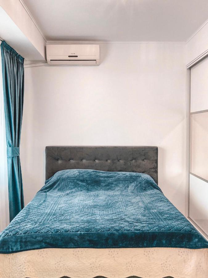 Calea Crangasi Apartment Bukares Bagian luar foto