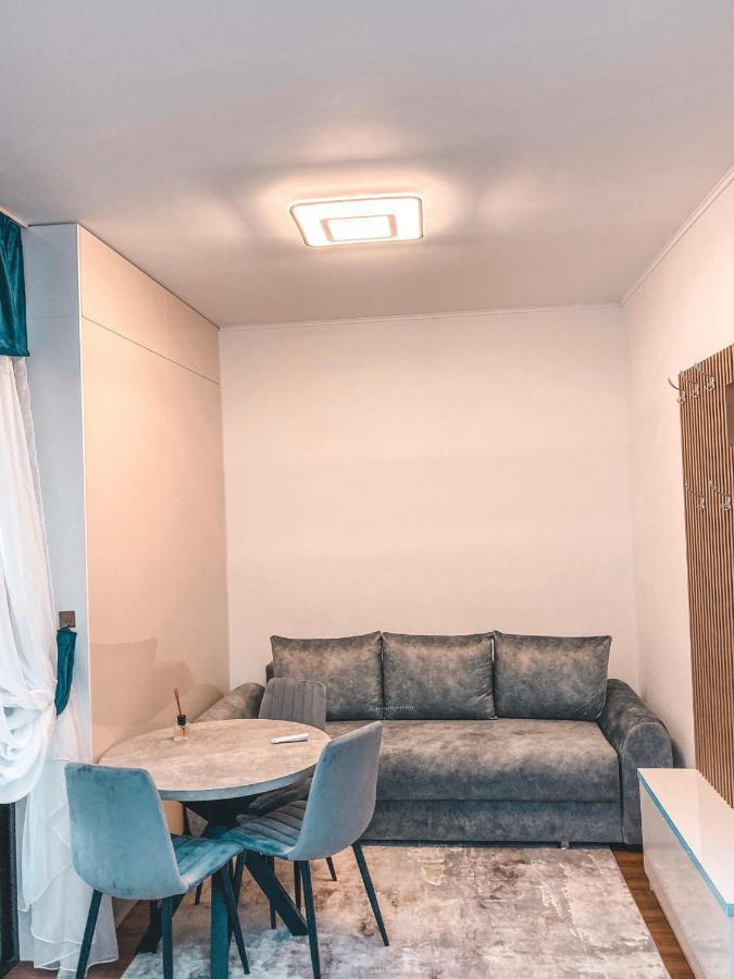 Calea Crangasi Apartment Bukares Bagian luar foto