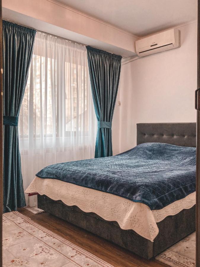 Calea Crangasi Apartment Bukares Bagian luar foto